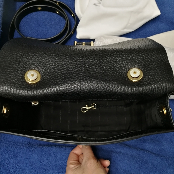 Michael Kors Black Crossbody Camera Bag Leather - Picture 12 of 12